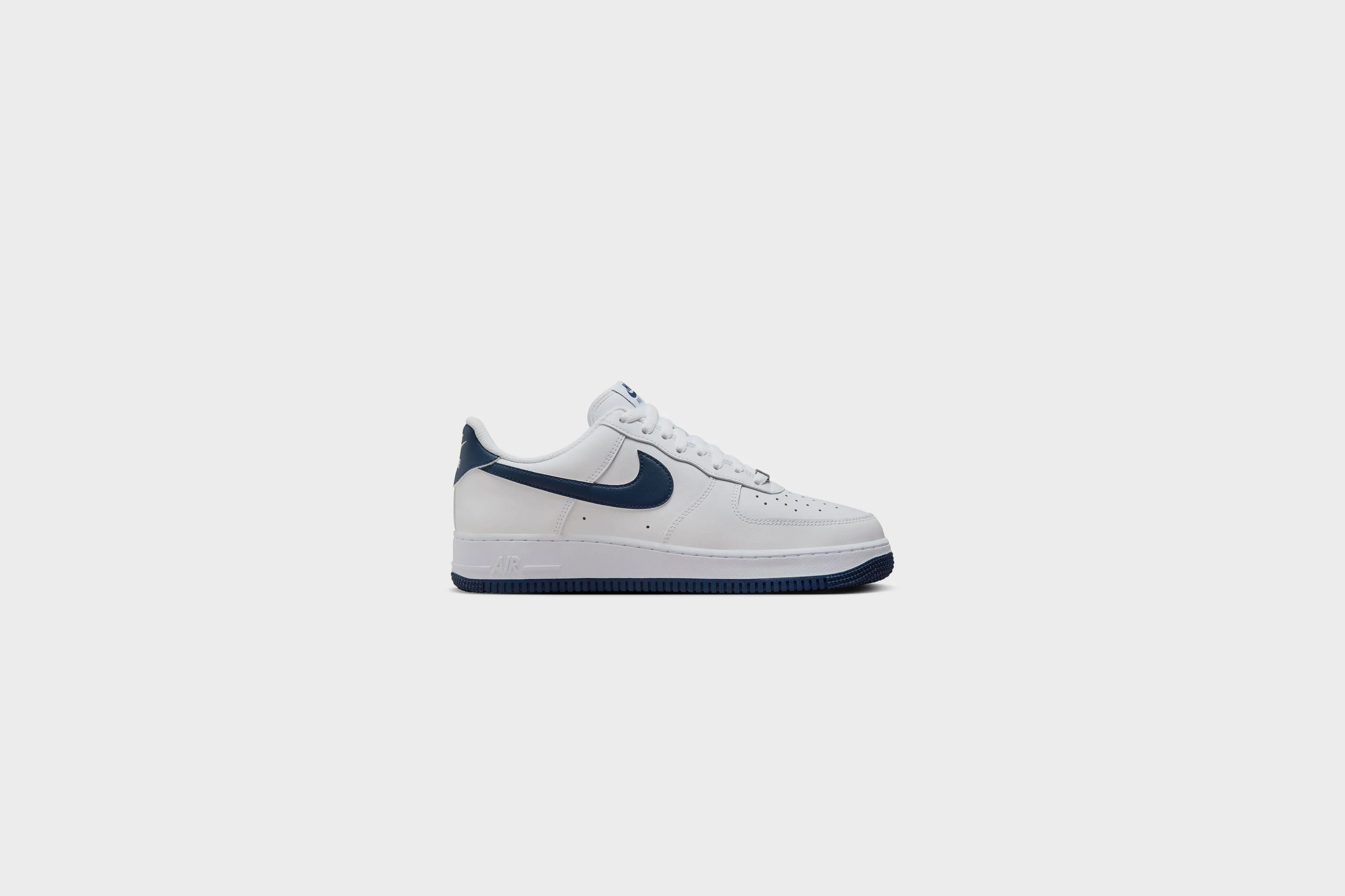 Nike Air Force 1 ‘07 (White/Midnight Navy-White)