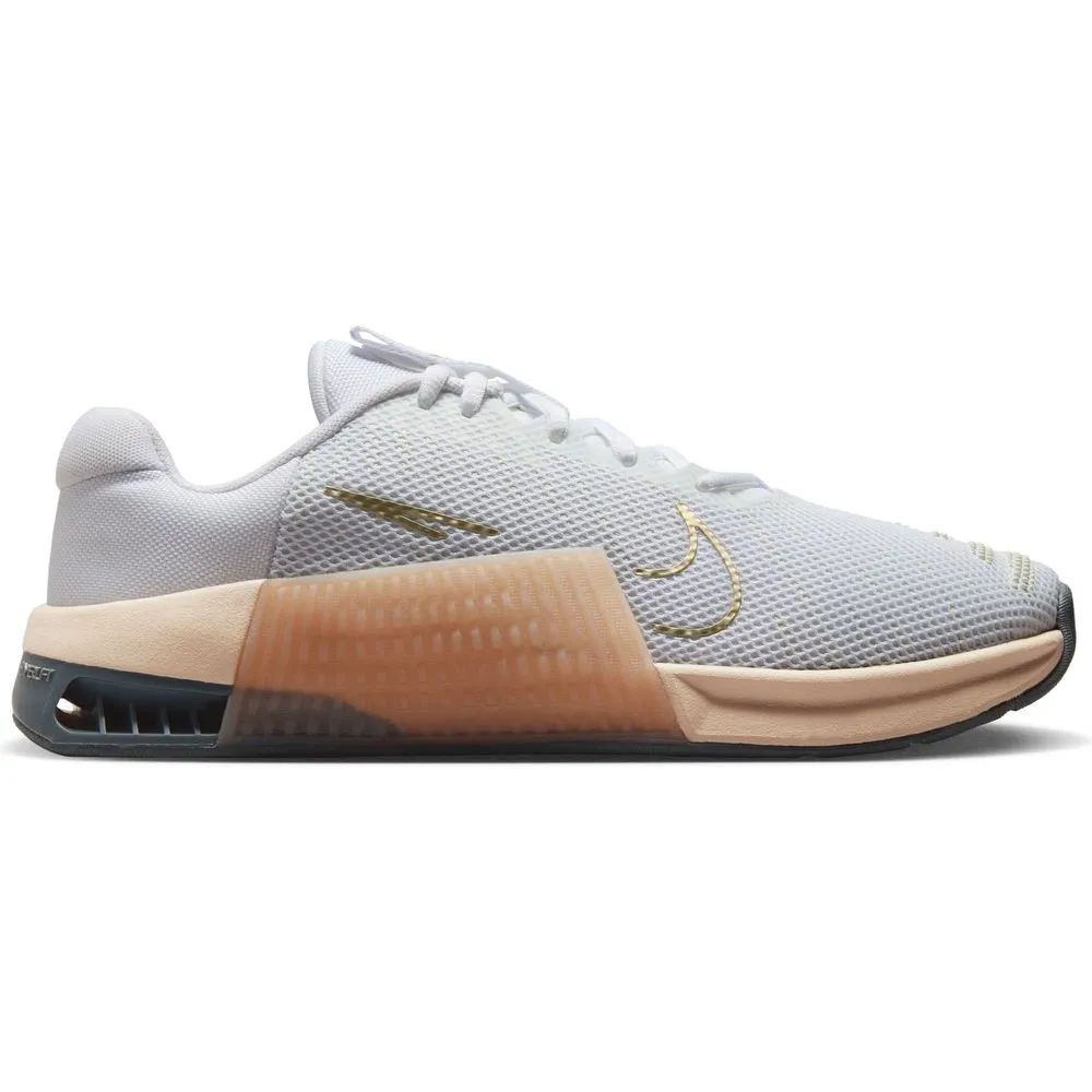 Womens Metcon 9 - White/Metallic Gold